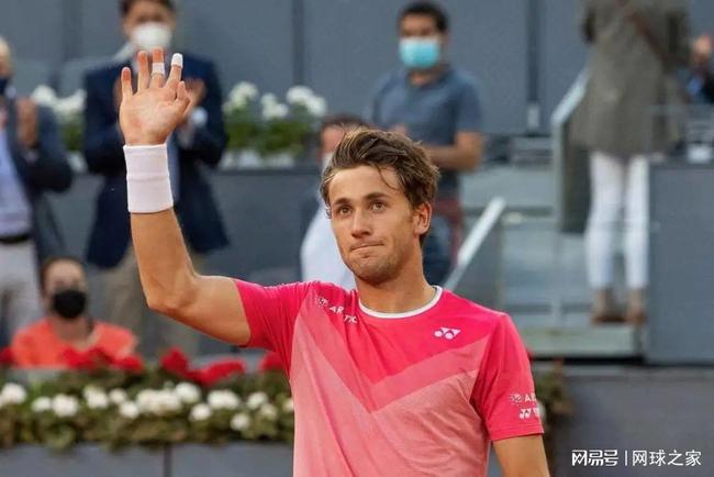 乒乓球正在 乒乓球正在