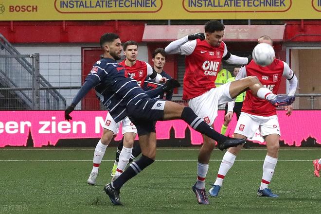 启的背景下 启的背景下